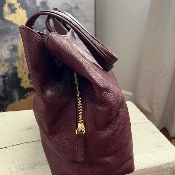 NWOT Vince Camuto Teri Leather Hobo Shoulder Bag in Deep Red - Picture 6 of 15